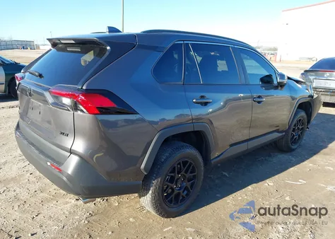 2023 Toyota Rav4 Xle z USA, uszkodzony, nr VIN 2T3W1RFV5PW252296